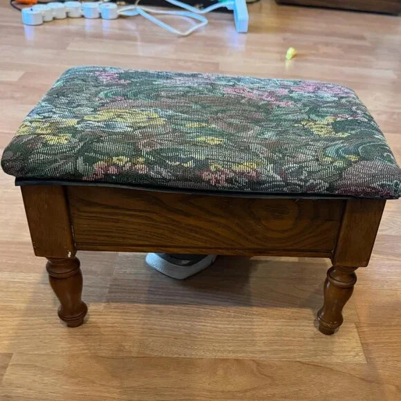 **Vintage Wooden Tapestry Footstool with Storage – Hinged Padded Top – Floral Fa - Picture 1 of 16